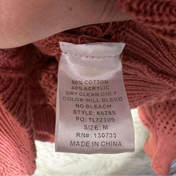 NEW Umgee Rosewood Eyelet Boatneck Sweater Size Medium - Picture 6 of 6